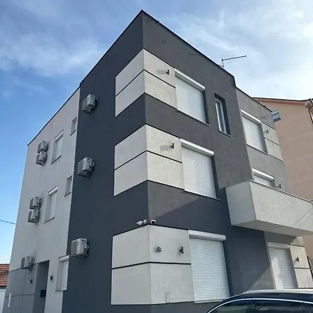 דירה Lux בייאליינה